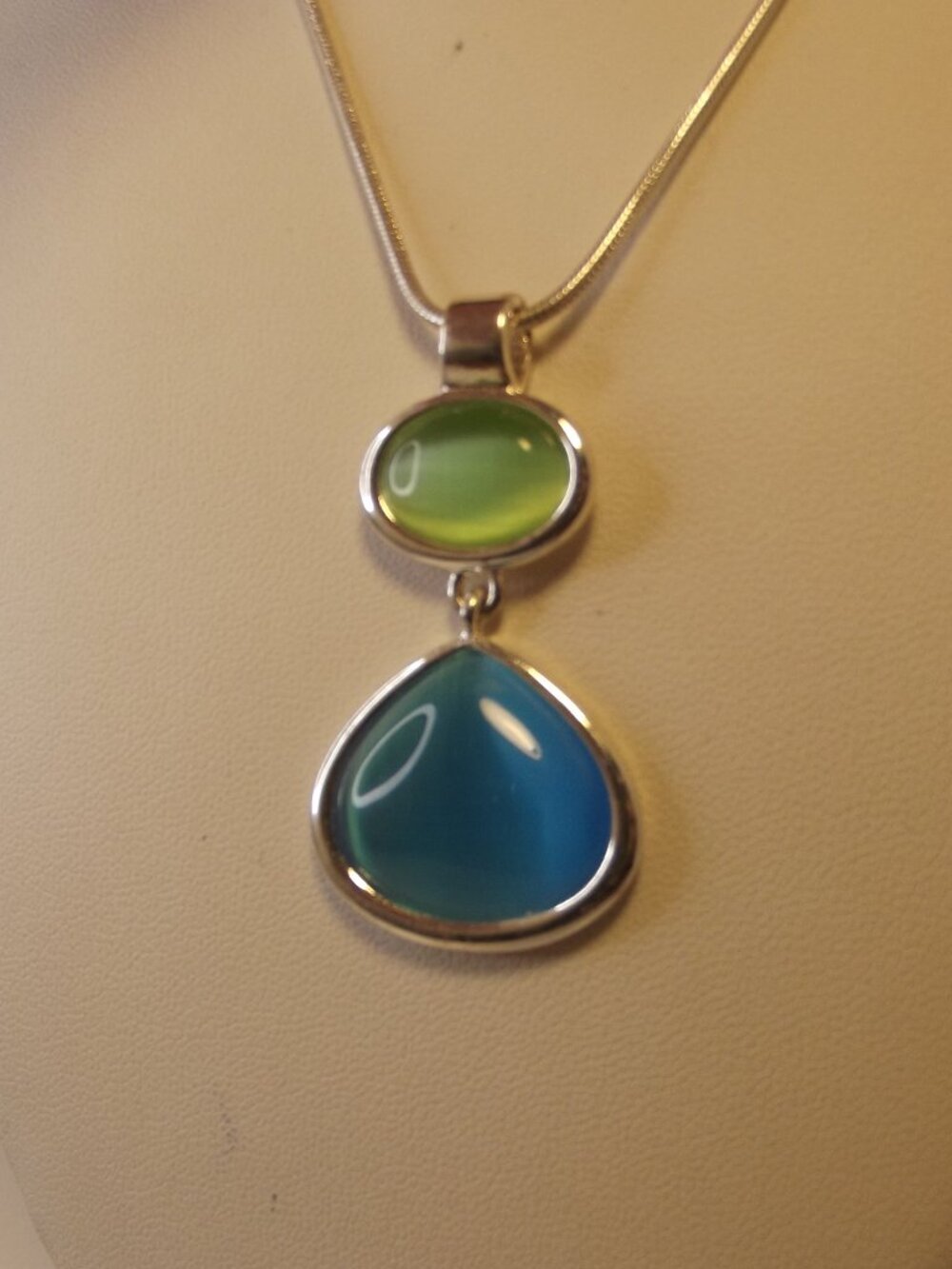 Silver Tone Pendant Necklace Abstract Blue & Green Cat's Eye Effect Resin